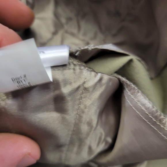 Eddie Bauer Womens Slightly Curvy Fit Khaki Pants - Size 6 - Picture 12 of 15